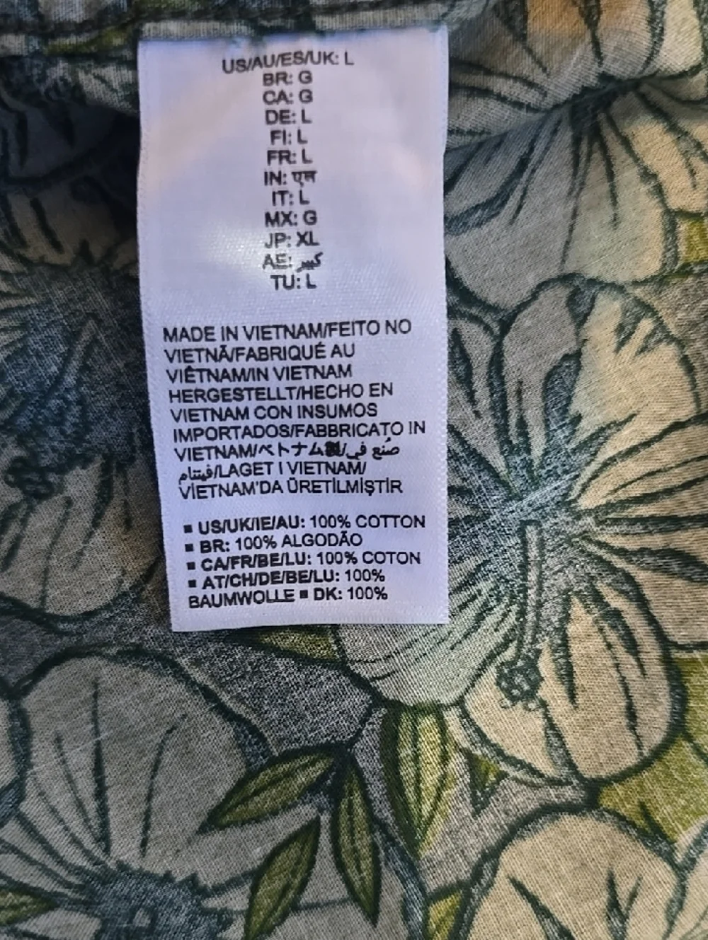 Amazon Essentials Green Floral Short-Sleeve Button-Down Shirt - Picture 7 of 8